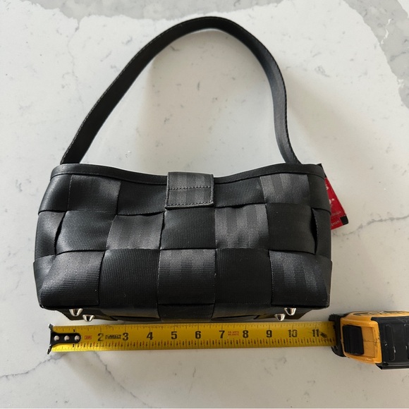 Harveys Seatbelt Bag Black Woven Shoulder Purse Small Handbags - Picture 7 of 8
